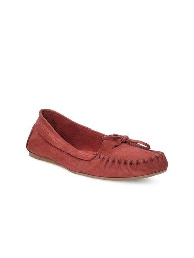 Enroute Women Red Moccasins