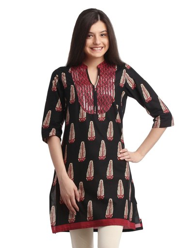 Aurelia Women Black Kurta