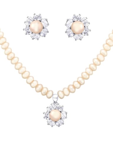 Miki Pearl Women Ivory Jewellery Set