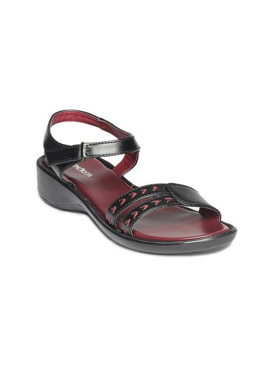 Senorita Women Black Sandals