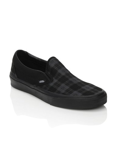 Vans Men Classic Slip-On Black Shoes