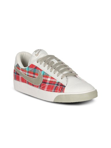 Nike Women Tennis Classic AC Light White Red Shoe