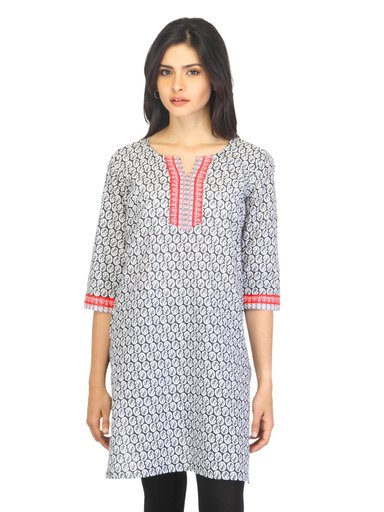 Aurelia Women Printed Black Kurta