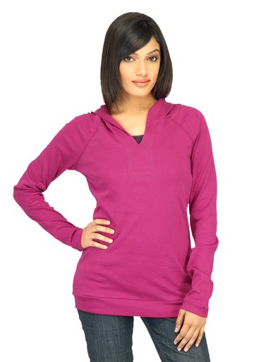 United Colors of Benetton Women Solid Magenta Sweatshirt